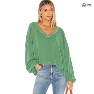 We The Free | Buffy Tee Shirt neck Slouchy Relaxed Long Dolman Sleeves Green XS